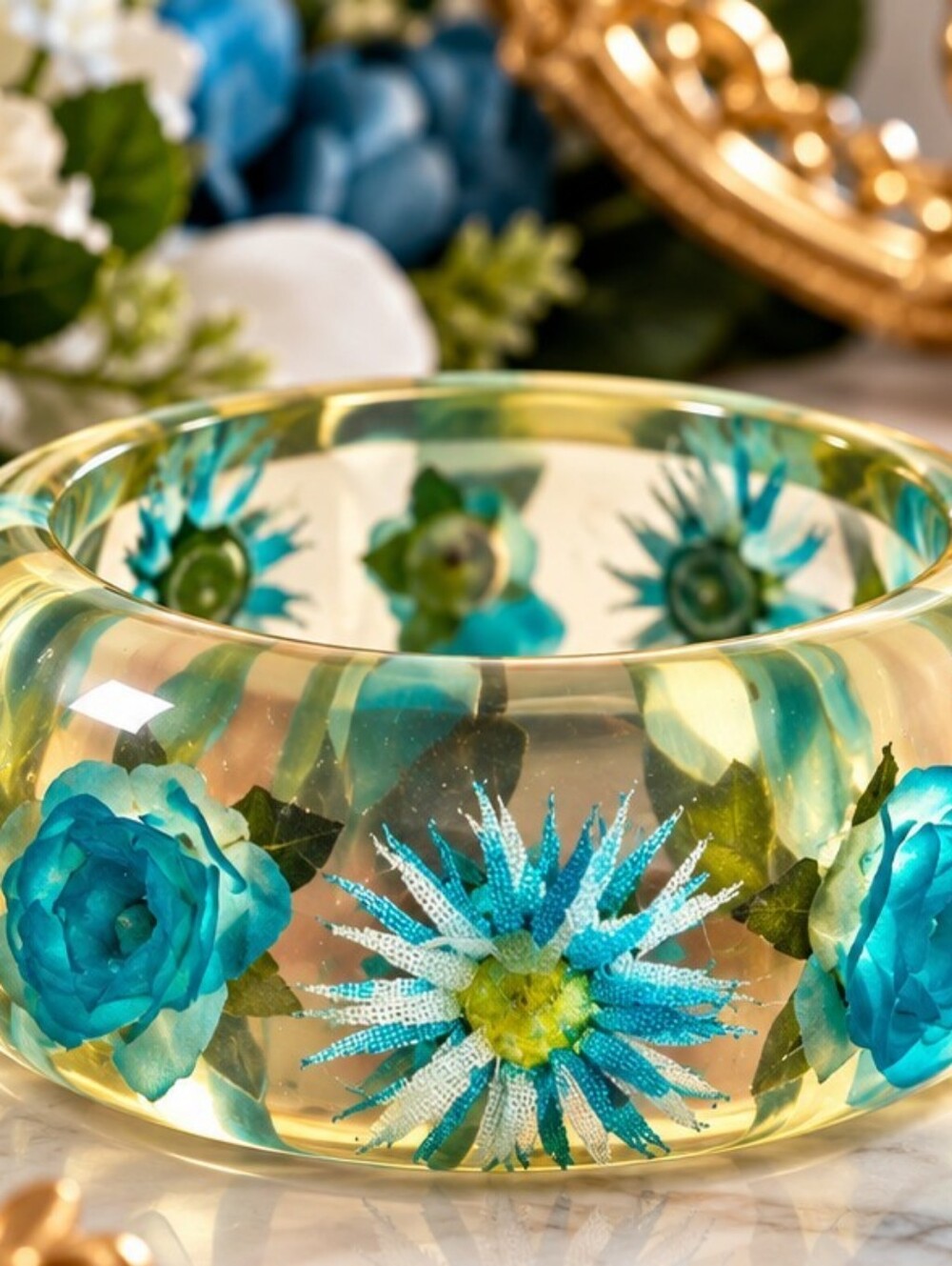 NWT Clear Resin Floral Bangle Bracelet Blue Flowers Botanical Statement